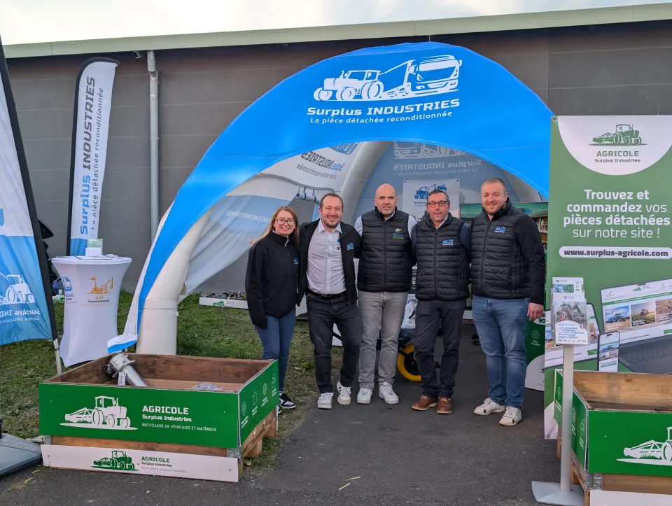 Équipe Surplus Industries